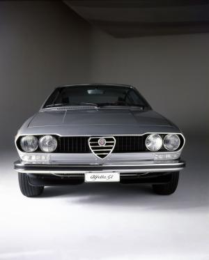 Alfa Romeo Alfetta GT 1974 года 